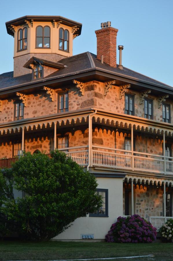 Stone House Inn リトルコンプトン エクステリア 写真